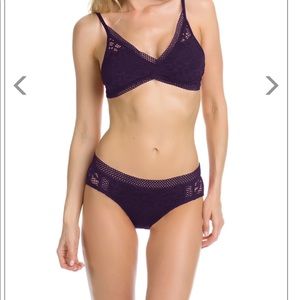 🆕 Becca Lace Ruffle Bikini